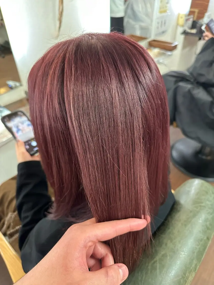 ミディアム カラー ピンクカラー 💜推しインナー カラー/菊池柊真💜のヘアスタイル
