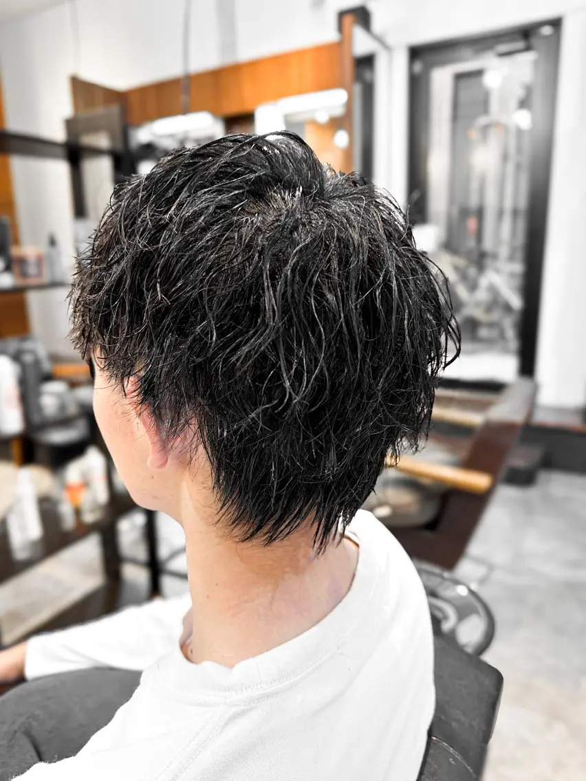 パーマ メンズ マッシュ メンズパーマ スパイラルパーマ ブリーチカラー🔥 パーマ【佐々木凌平】のヘアスタイル