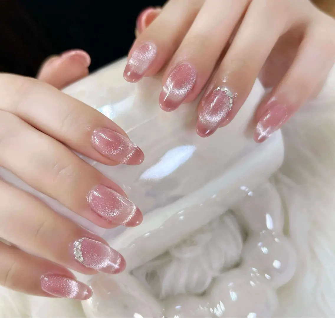 🍒マグネット/チーク/グラデーション/フレンチの写真