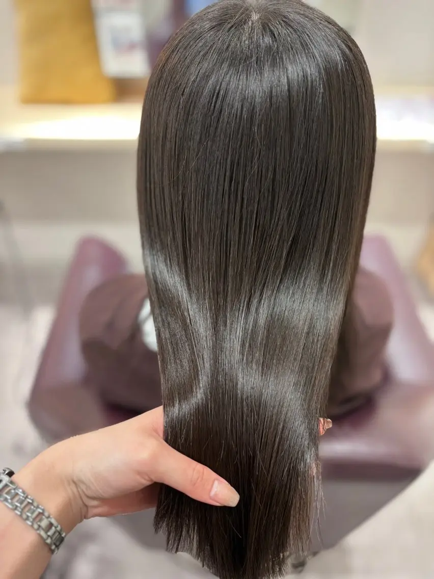 セミロング カット 縮毛矯正 Haruka✄﻿ 透明感カラー🫧🌙のヘアスタイル