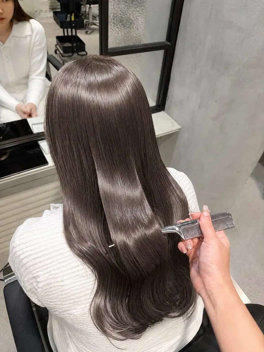 ロング カラー ヘアカラー トリートメント maika /髪質改善/艶カラーのヘアスタイル