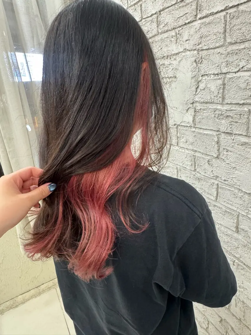 カラー ベージュカラー インナーカラー ピンクカラー ピンクベージュ ブリーチ/ハイトーン /🩶RENA🩶のヘアスタイル