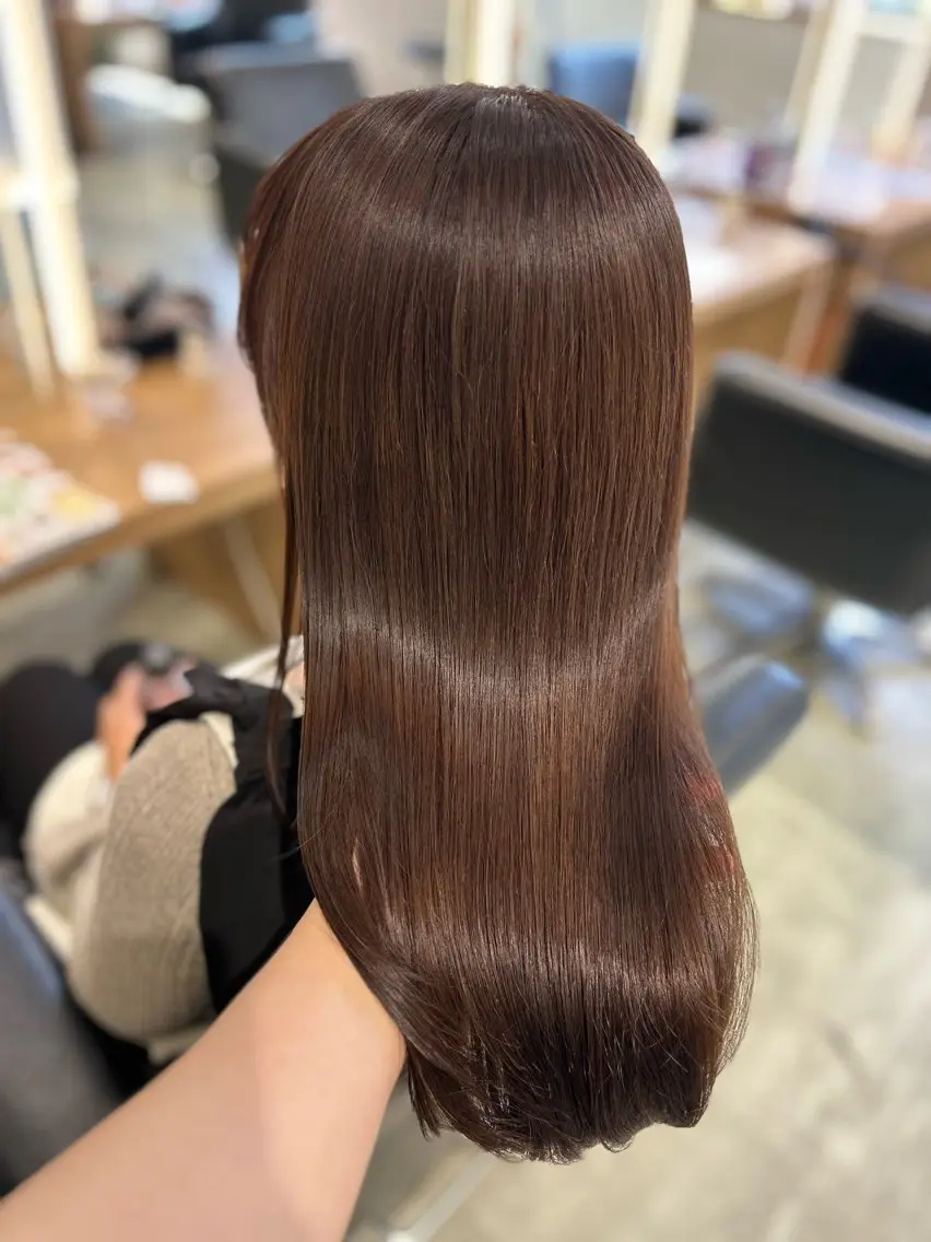 セミロング パーマ ストレートパーマ カット 縮毛矯正 トリートメント 赤川優衣🩶耳ツボ/ レイヤーカット🩶のヘアスタイル