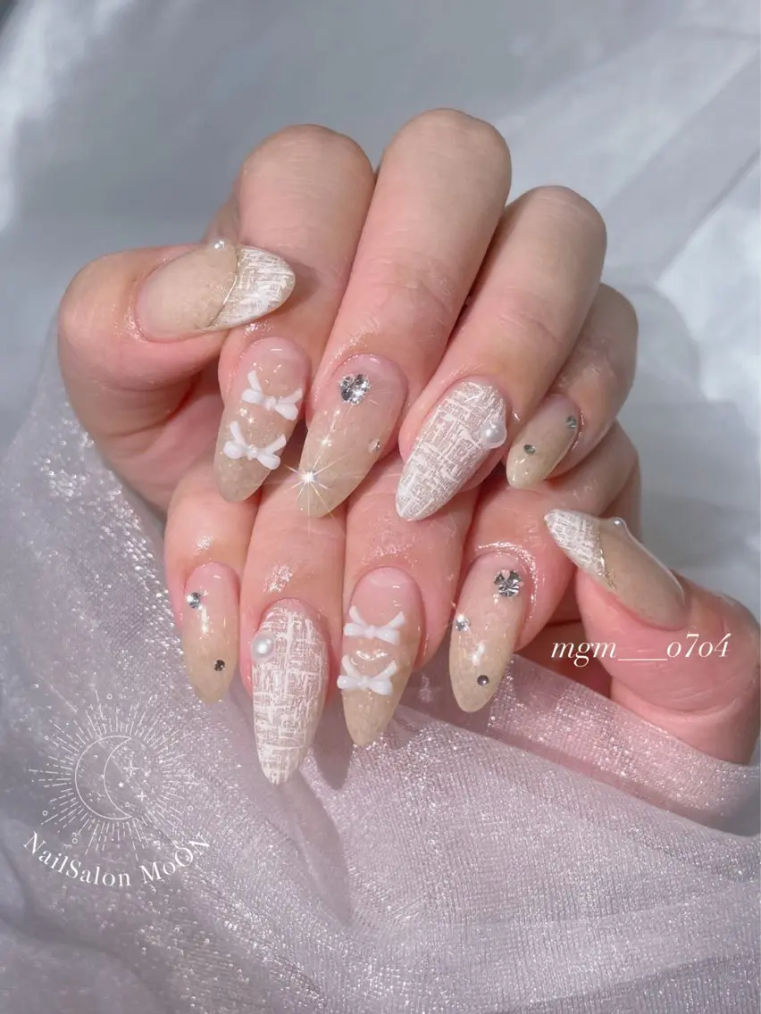 ハンドネイル ハンドケア MoON...❤︎ MeGuのネイルデザイン