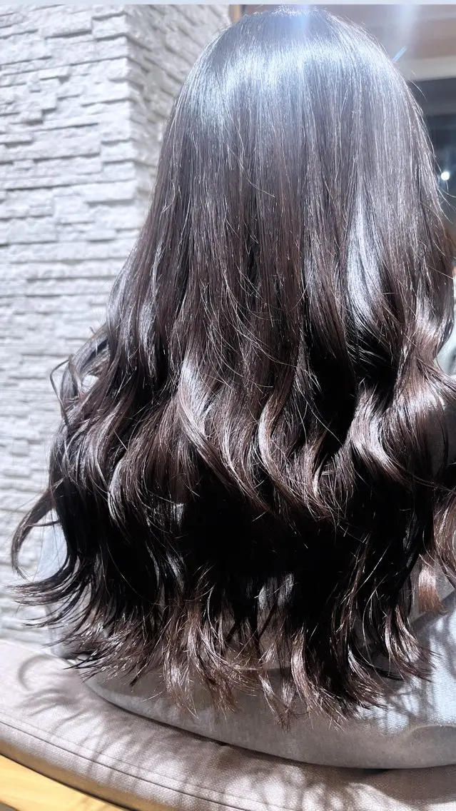 セミロング 🎀 kuschel ホリグチのヘアスタイル