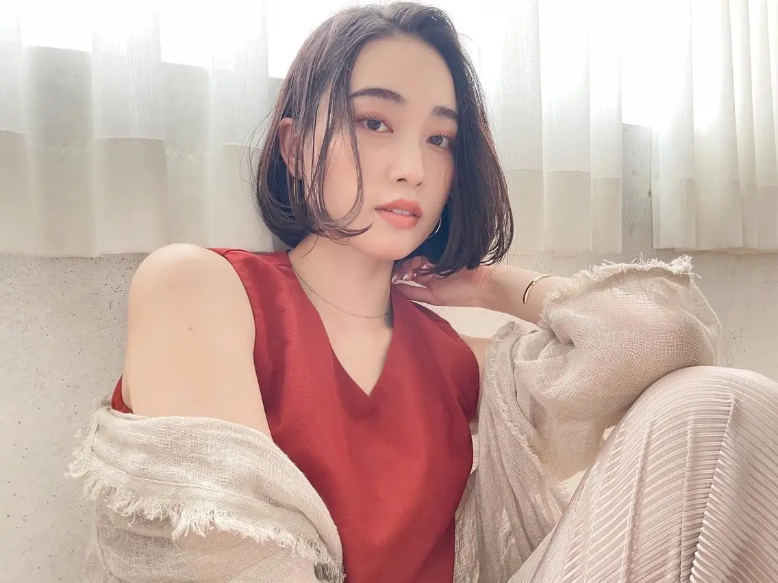 ミディアム カット ヘアカラー トリートメント Grand Link (グランリンク)のヘアスタイル
