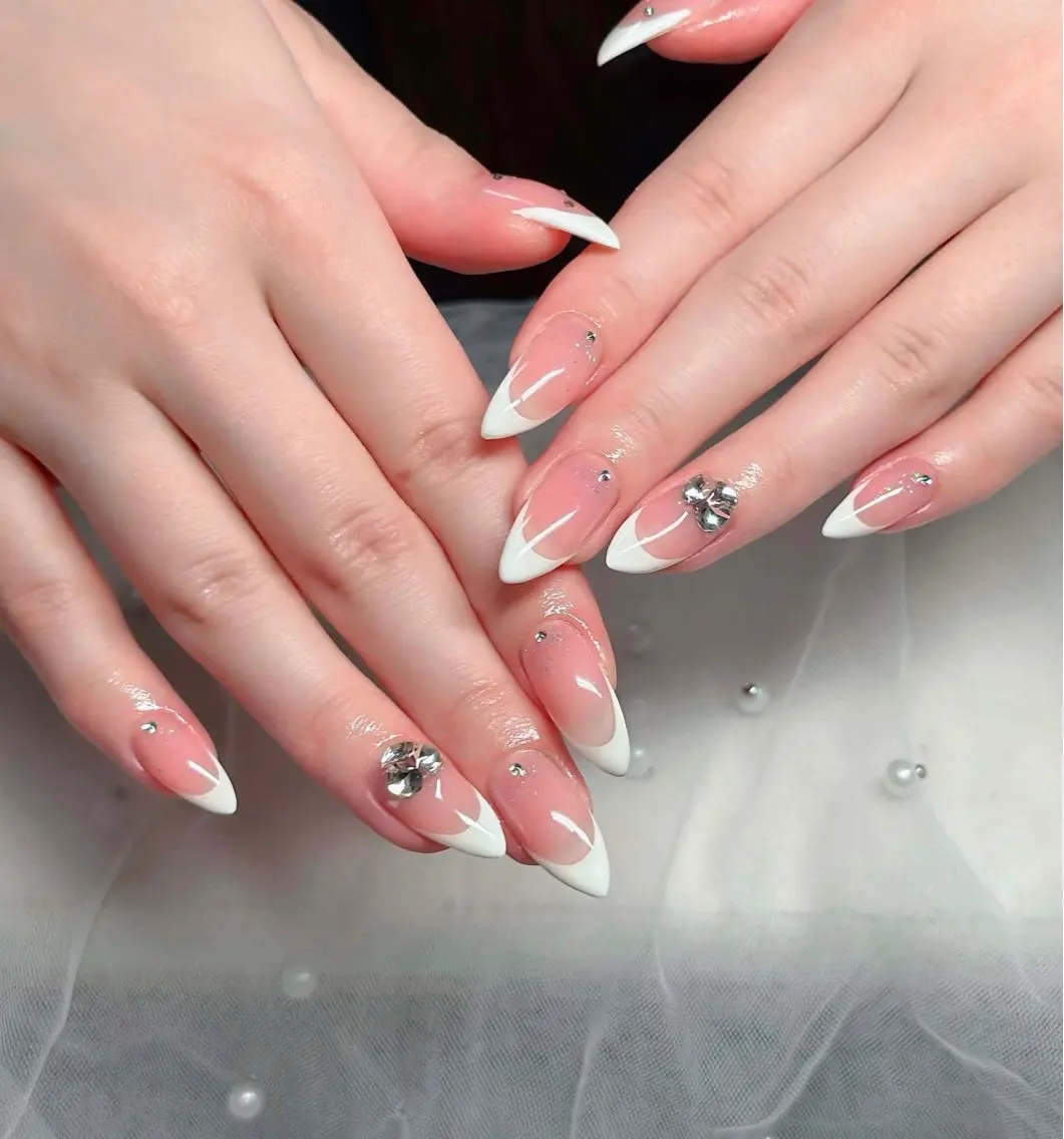 ネイル フレンチネイル ジェルネイル ハロウィン 韓国ネイル マグネットネイル ハンドネイル Hbaby nailのネイルデザイン