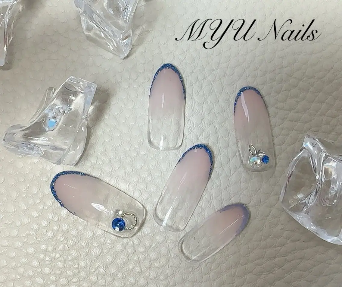 ネイル フラッシュネイル ジェルネイル グラデーション ニュアンスネイル🌈 MYU Nailsのネイルデザイン