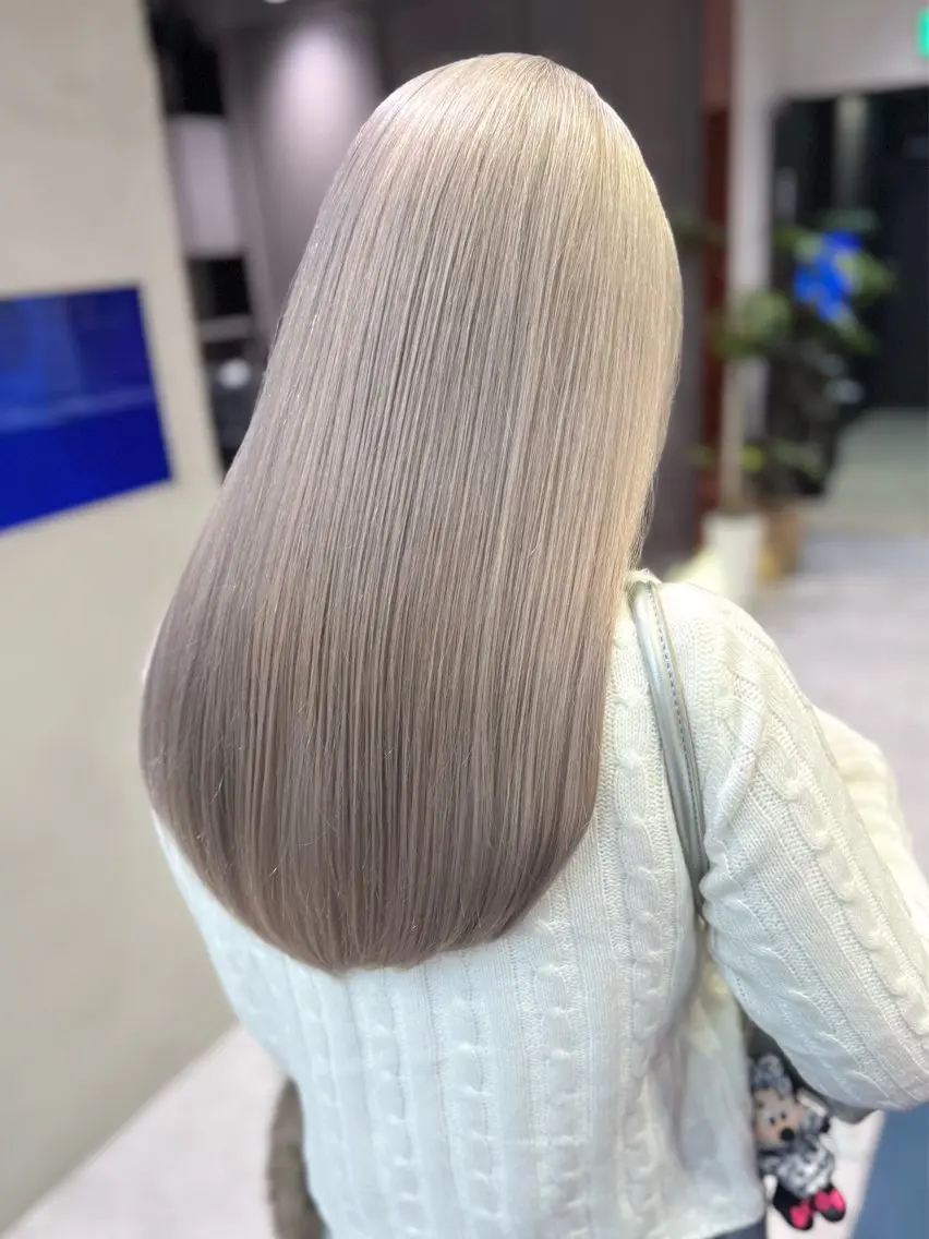 セミロング カラー 似合わせ×ハイトーン ブリーチカラー/大雅のヘアスタイル