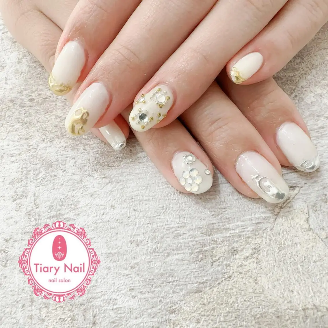 ネイル tiarynail K K🐼のネイルデザイン