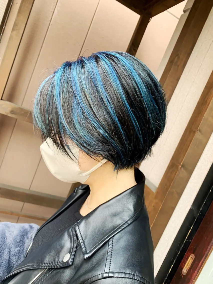 ショート ハイライト レイヤーカット マルナ本店 ペコのヘアスタイル