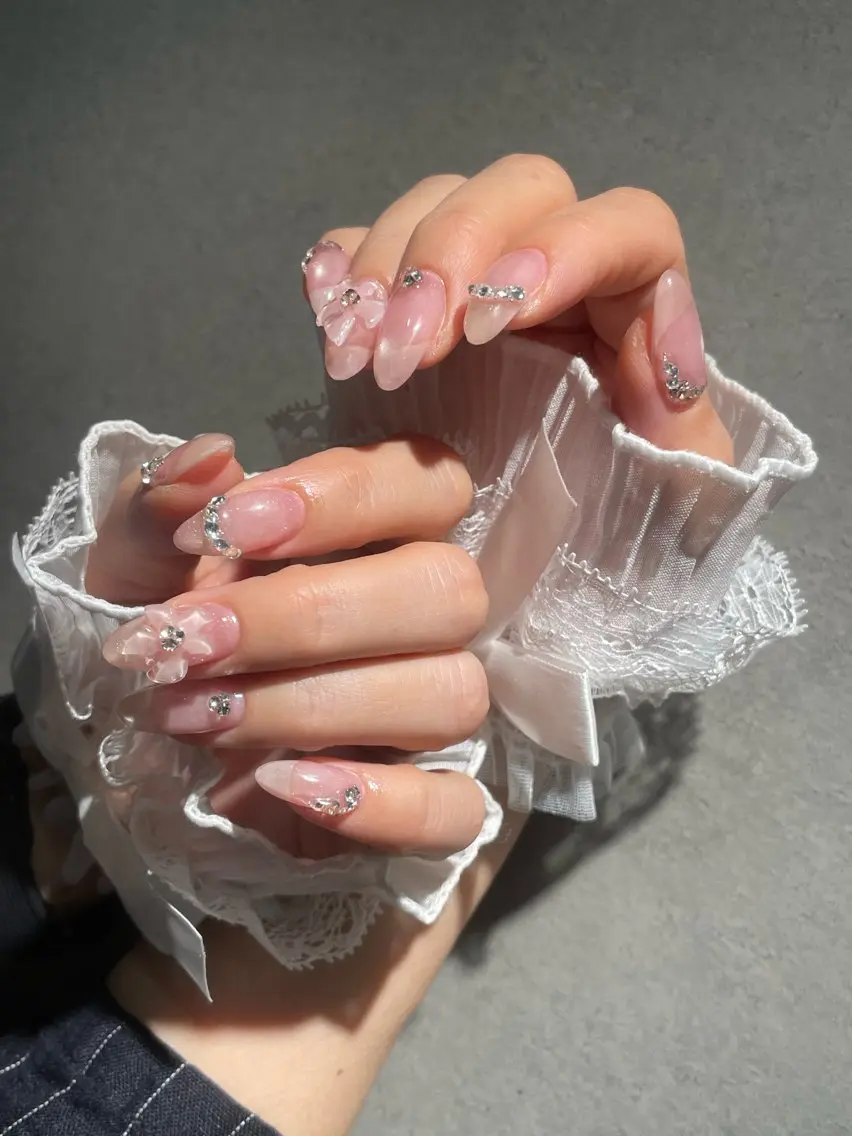 ネイル ハンドネイル I-nail Moeのネイルデザイン