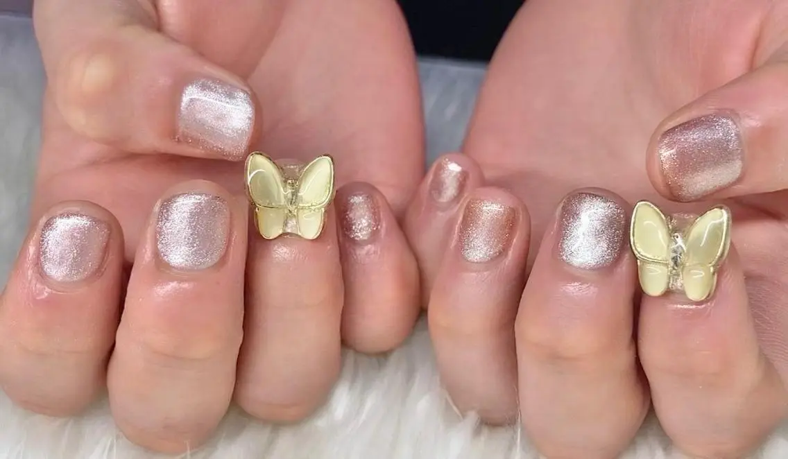 ネイル ジェルネイル 韓国ネイル マグネットネイル 持ち込み パラジェル ハンドネイル Nail&eye Belire 新宿のネイルデザイン