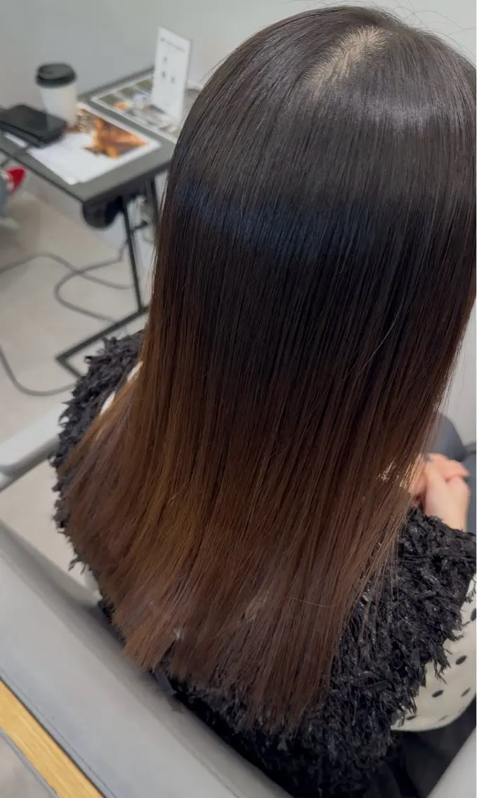ミディアム カット 縮毛矯正 トリートメント 吉野 悠斗のヘアスタイル