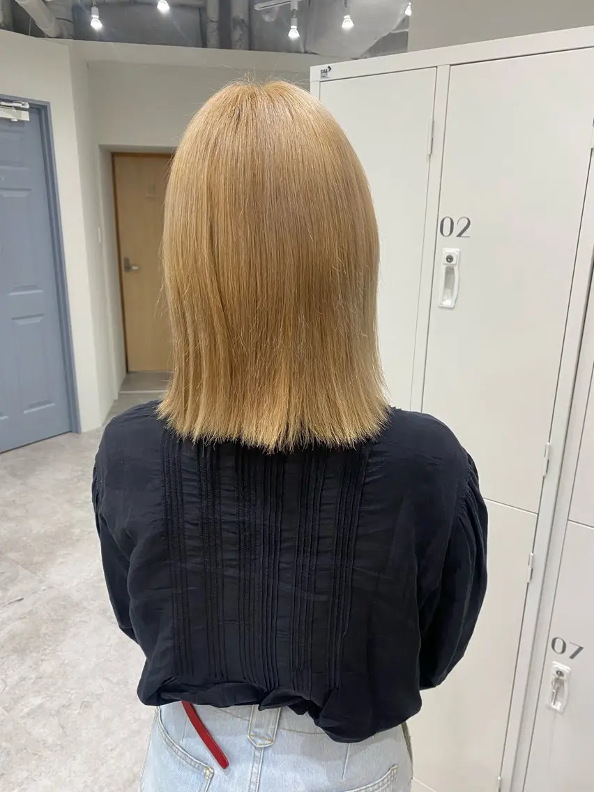 ミディアム カラー ヘアアレンジ ブリーチ ブロンド ヘアカラー ボブ /ニュアンス/ satomi🧸💖のヘアスタイル