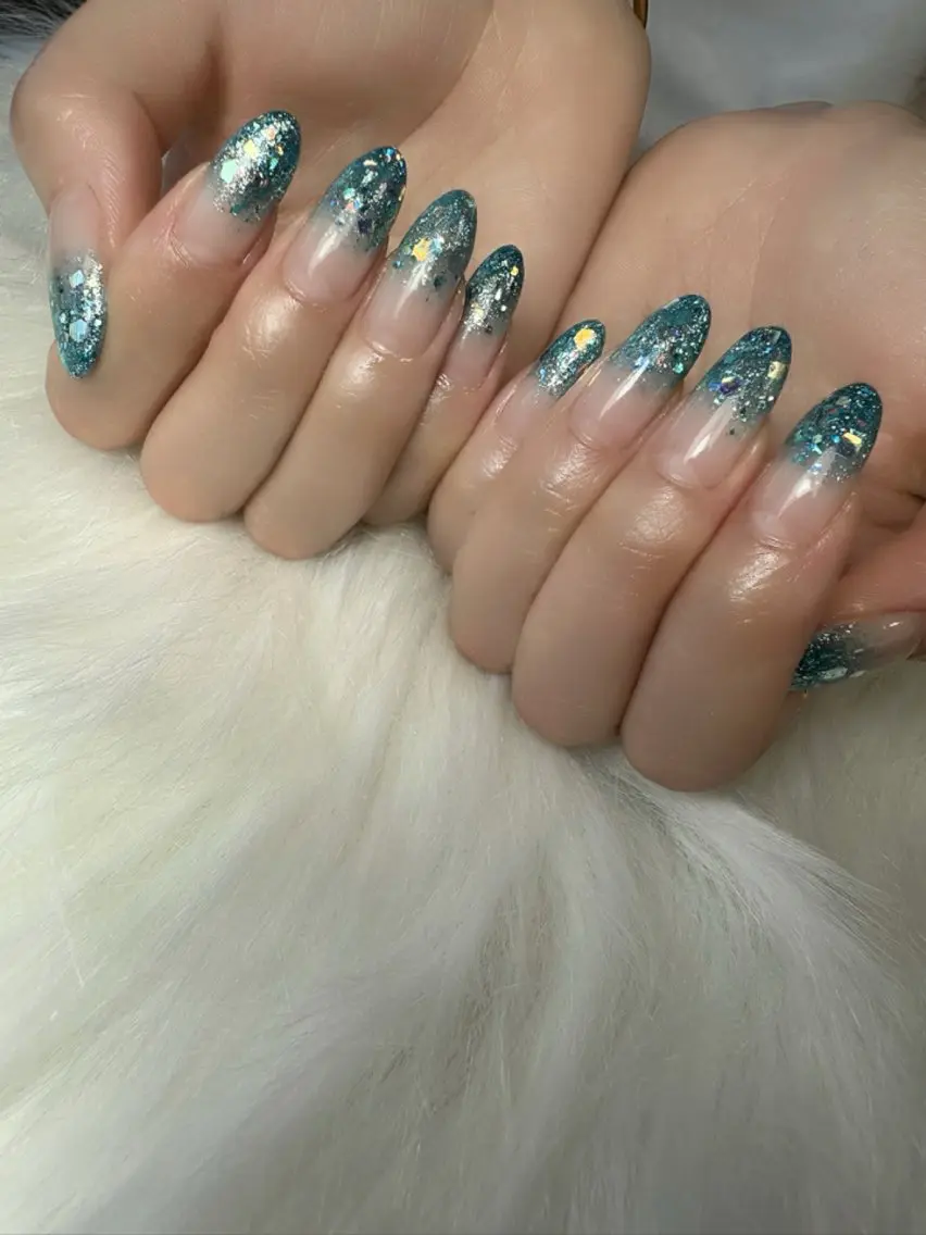 【Hand】ラメグラデーション(オフ,ケア込)の写真
