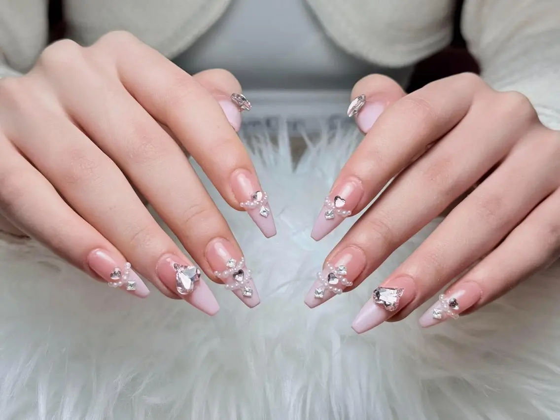 ネイル 韓国ネイル マグネットネイル ニュアンスネイル オフィスネイル ワンカラーネイル ハンドネイル Hana Rose Nailのネイルデザイン
