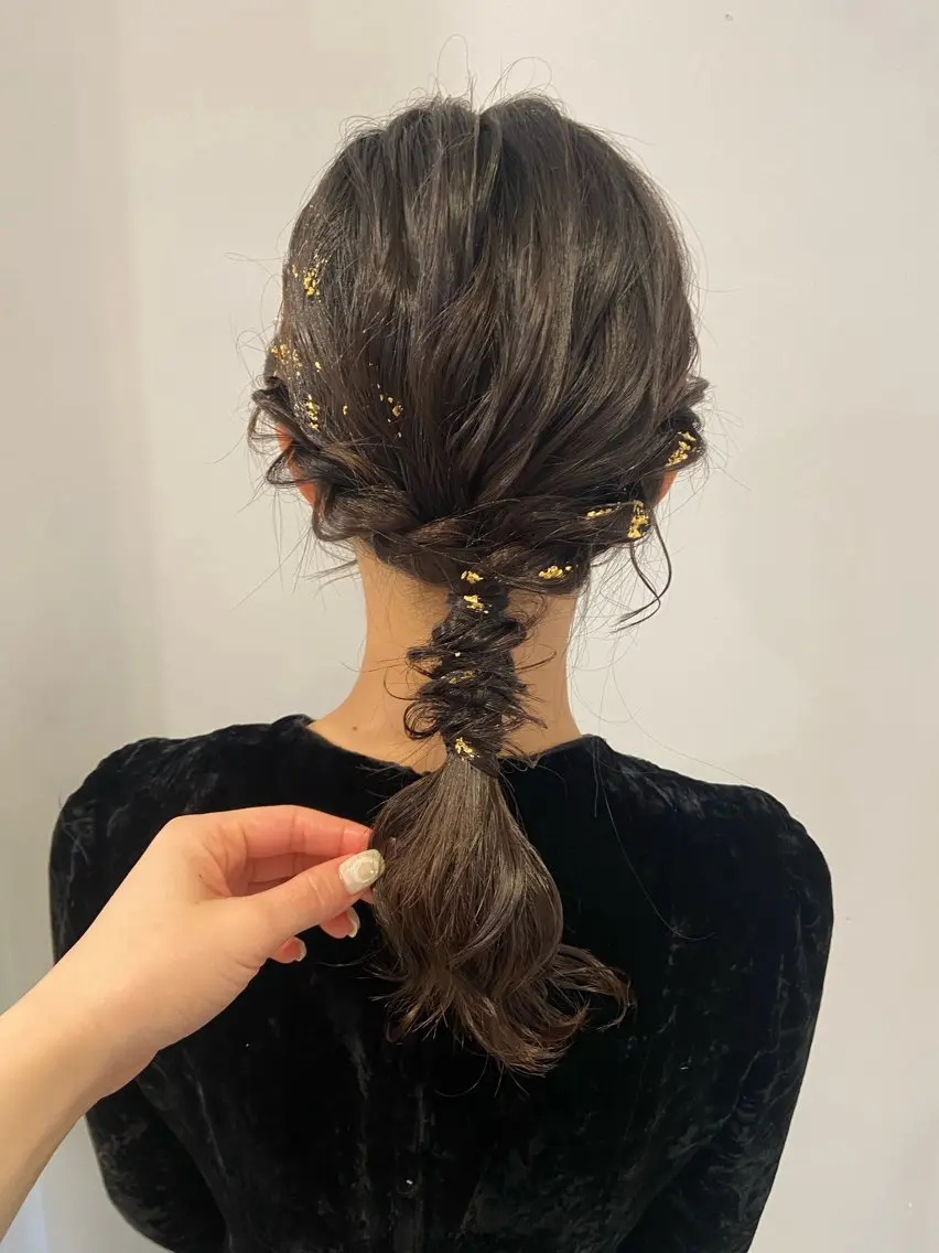 セミロング ヘアアレンジ 綾/ベージュカラー /パーマ🩰のヘアスタイル