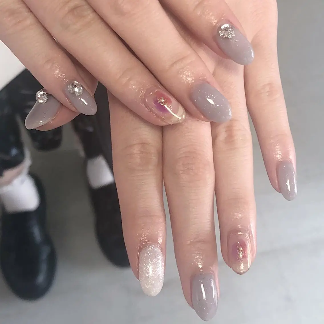 ネイル ハンドネイル 【岐阜💅🏻】 オトナ可愛い🤍🪄のネイルデザイン