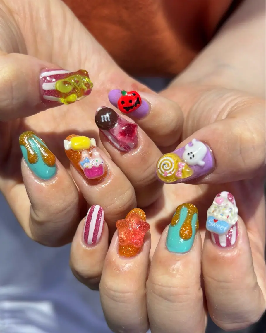 ネイル ハンドネイル 🪐富島彩夏 /海外nail🪐のネイルデザイン