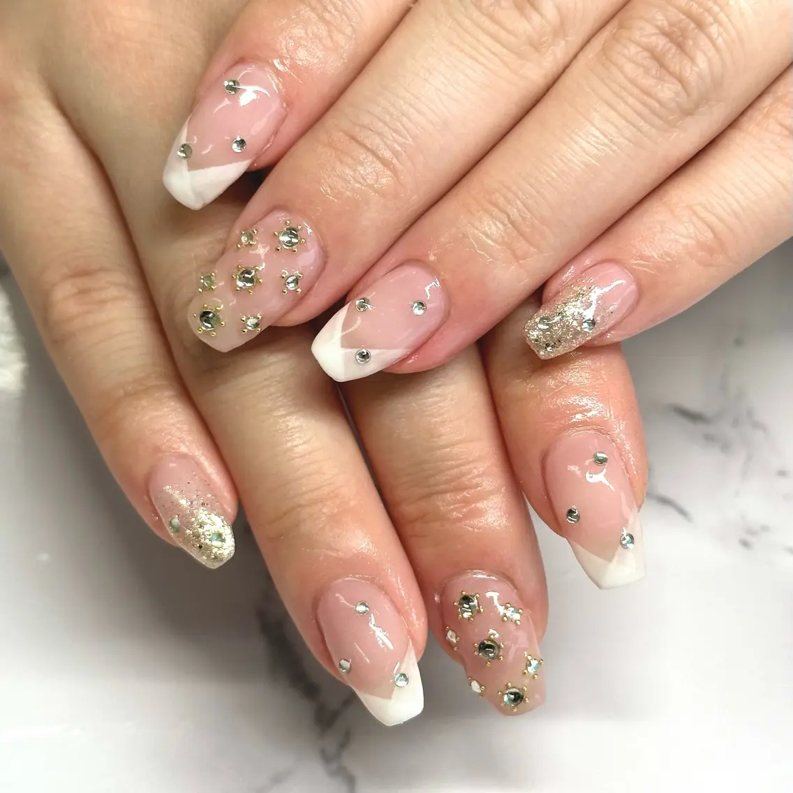 ネイル ハンドネイル salon iris 🦋北広島市大曲のネイルデザイン