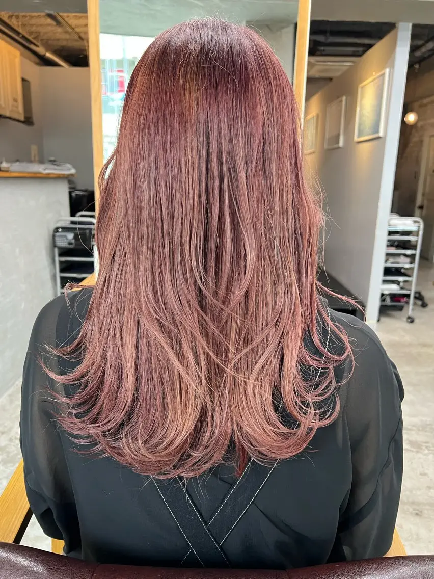 カラー 秋山 美奈のヘアスタイル