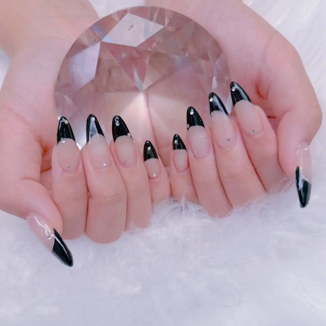 ネイル Romymoon nail帆南☾ ໋のネイルデザイン