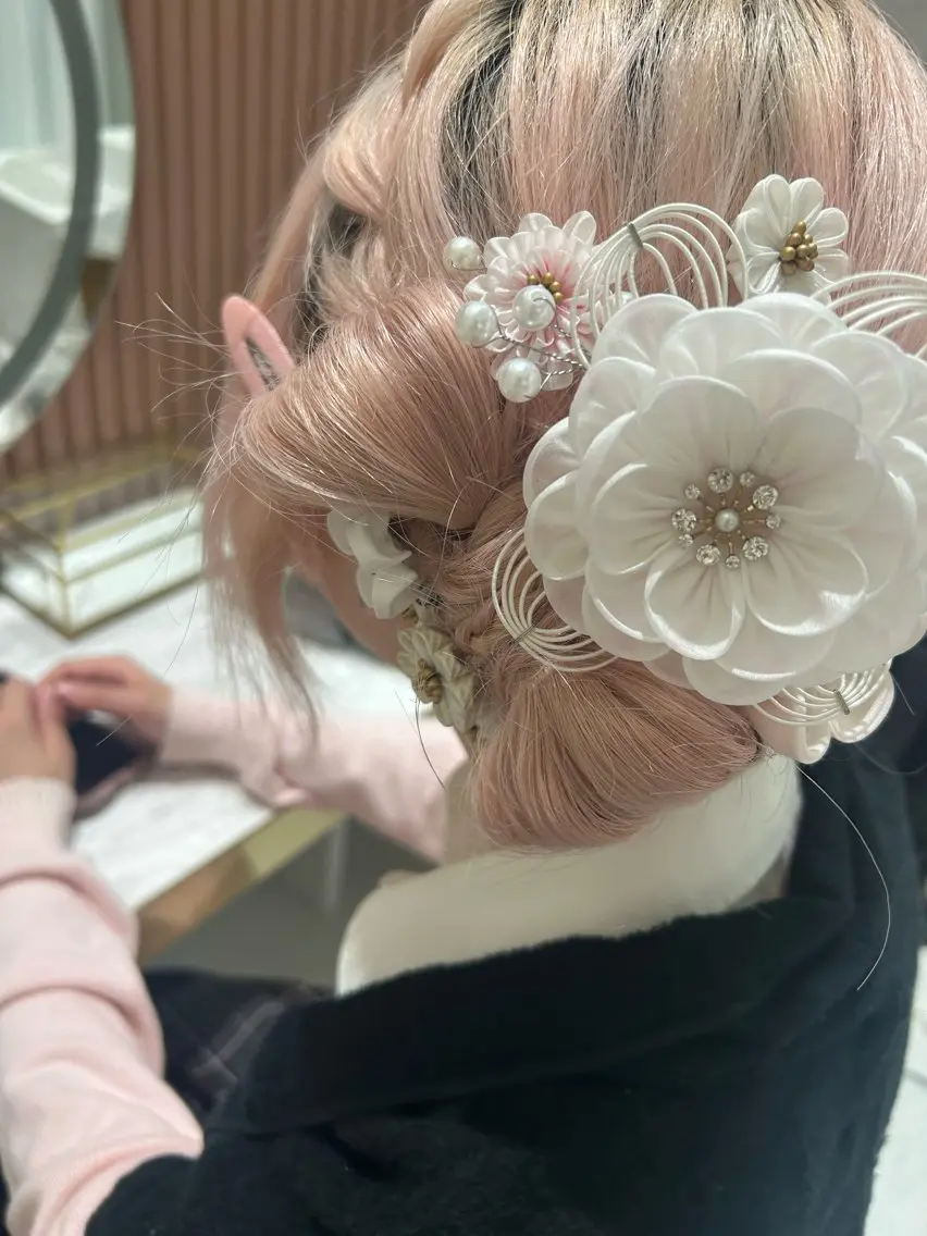 ロング ヘアセット Delight ヘアメイク着付けのヘアスタイル