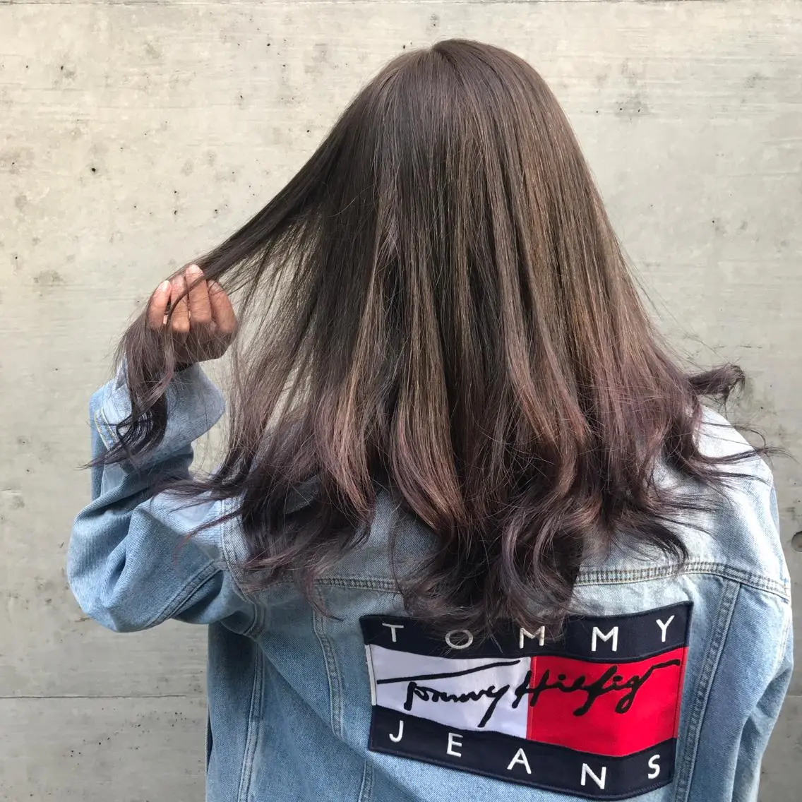 ミディアム カラー グレージュ バイオレットカラー ヘアカラー 佐野 智史のヘアスタイル