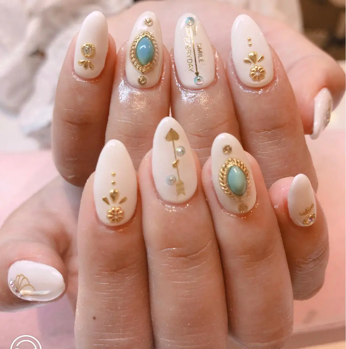 ネイル エムズ エムズのネイルデザイン