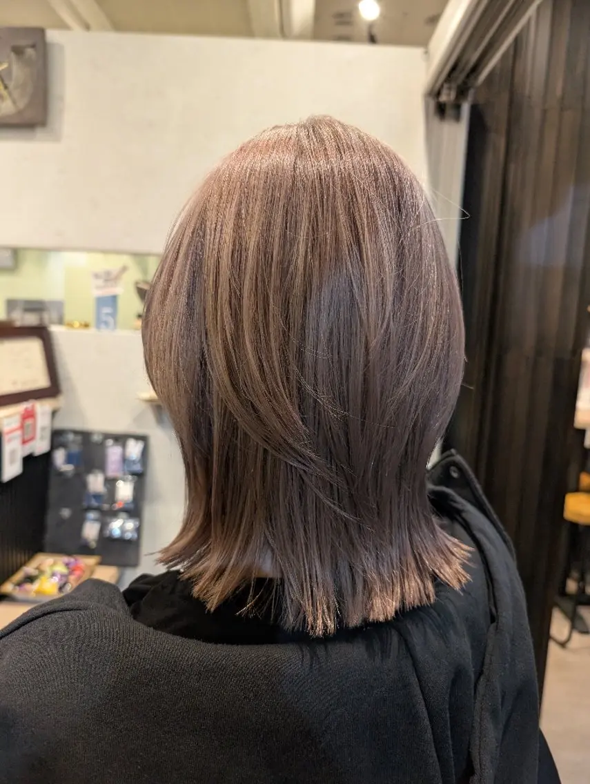 カラー ミディアム ボブ ウルフカット ウルフボブ koto💭 コトのヘアスタイル