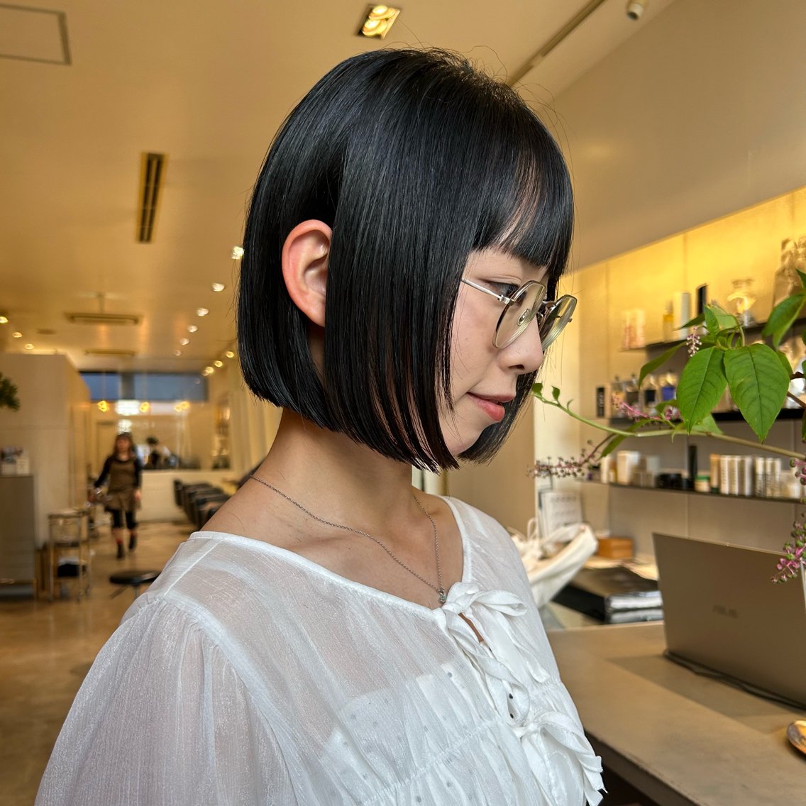 ミディアム 矢部 若葉のヘアスタイル