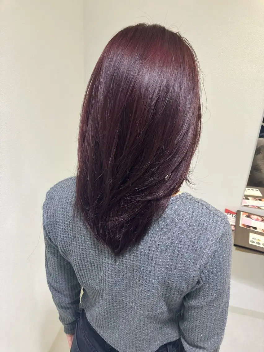 セミロング 韓国風ヘア ヘアカラー MI NAのヘアスタイル