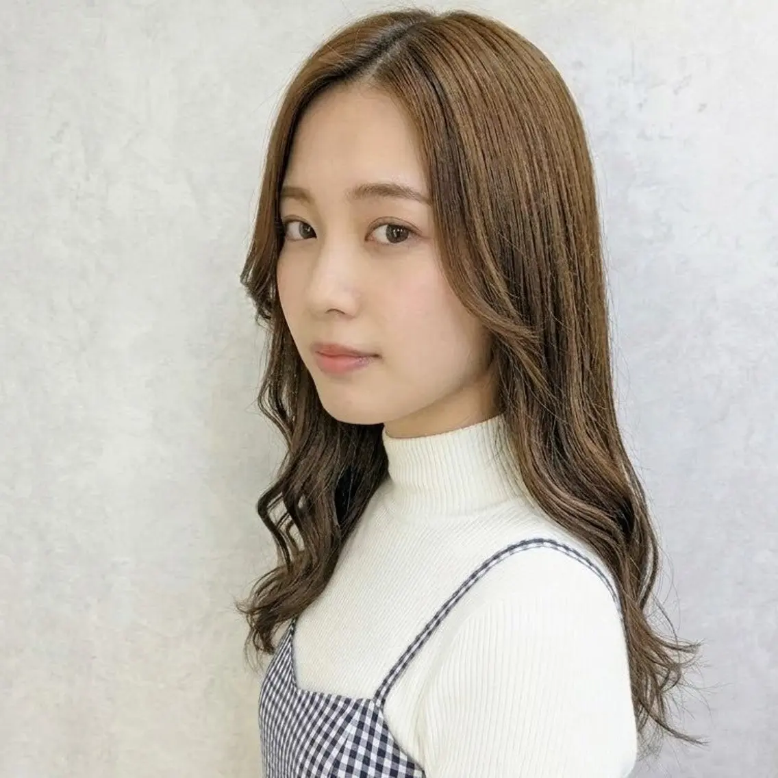 セミロング ヘアカラー トリートメント ベージュ＊Spica 【ミルクティー】のヘアスタイル