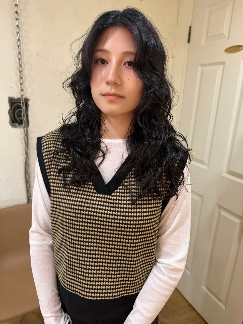ロング パーマ カット パーマ YUKI 新宿カット パーマ/カラーのヘアスタイル