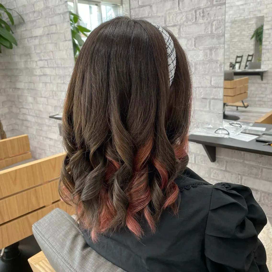 セミロング カラー パーマ ヘアアレンジ メンズ キッズ ネイル マツエク・マツパ アイブロウ メンズバレイヤージュ メンズブリーチ メンズハイライト メンズハイトーン メンズインナーカラー 似合わせカラー♡髪質 改善🎀サトカ🍒のヘアスタイル