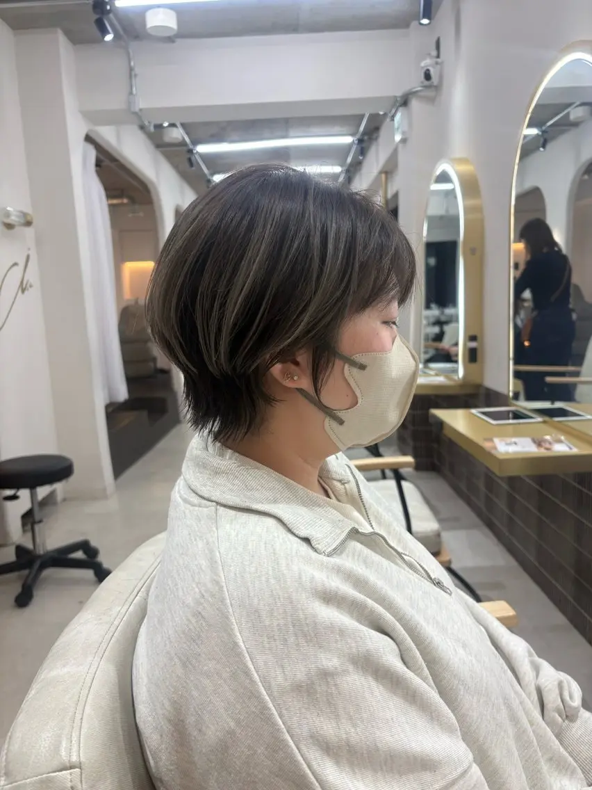 ショート ショートヘア ウルフカット ワンカールで決まる レイヤーカット‎🤍のヘアスタイル