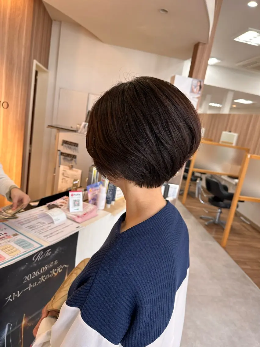 ショート カット ヘアカラー トリートメント 斎藤 みくのヘアスタイル