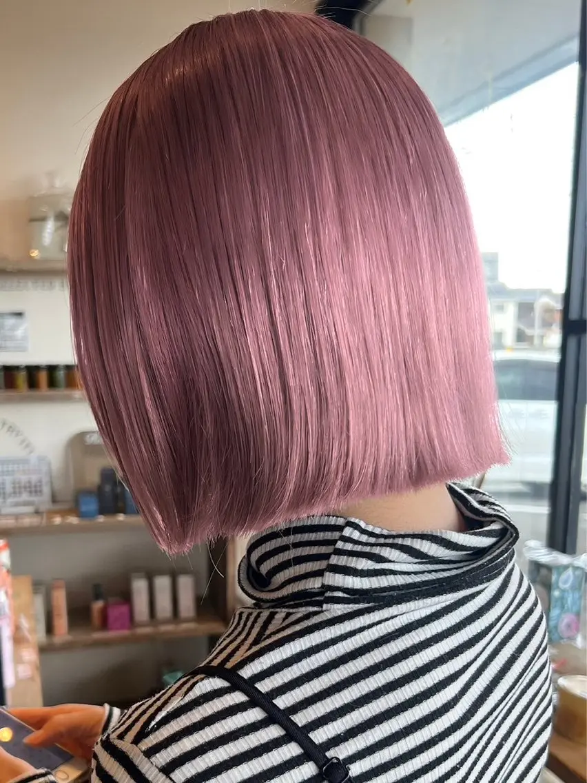 ショート カラー 岸下 理緒のヘアスタイル