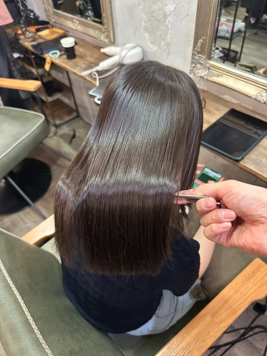 セミロング カット 縮毛矯正 トリートメント 髪質改善/美髪矯正 🪼土屋そーたのヘアスタイル