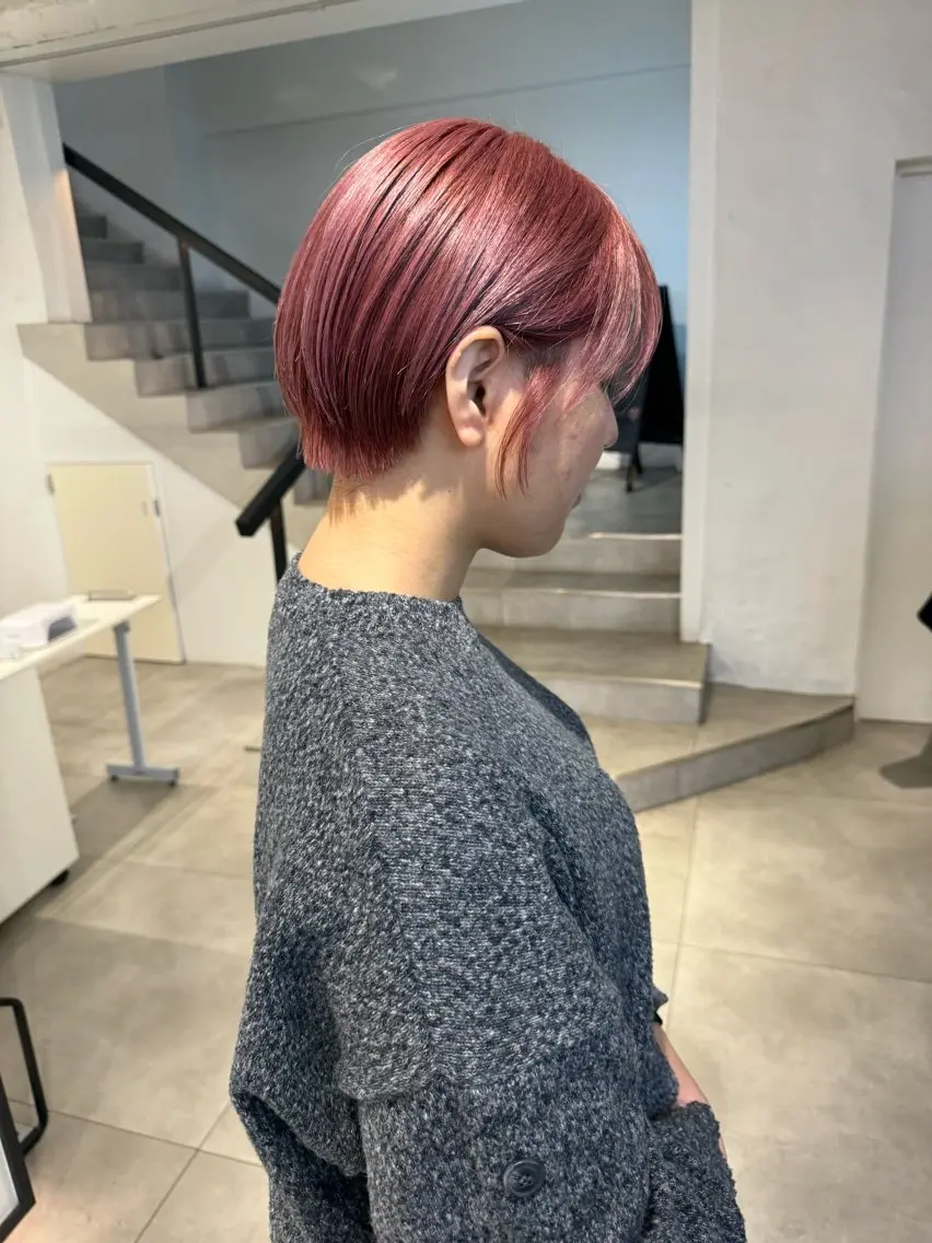 ショート カラー ハイトーンカラー ピンクカラー ショートヘア 顔周りカット/透明感 カラー✂️MEIのヘアスタイル