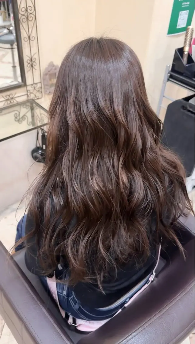 ロング カラー ブラウンカラー チョコレートブラウン さ りのヘアスタイル