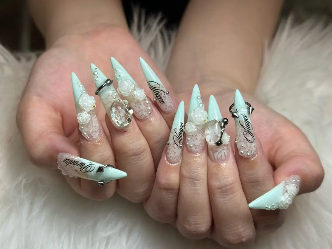 ネイル アニマル柄 ブラウン フットネイル フレンチネイル 韓国ネイル Lisa Nail Salonのネイルデザイン