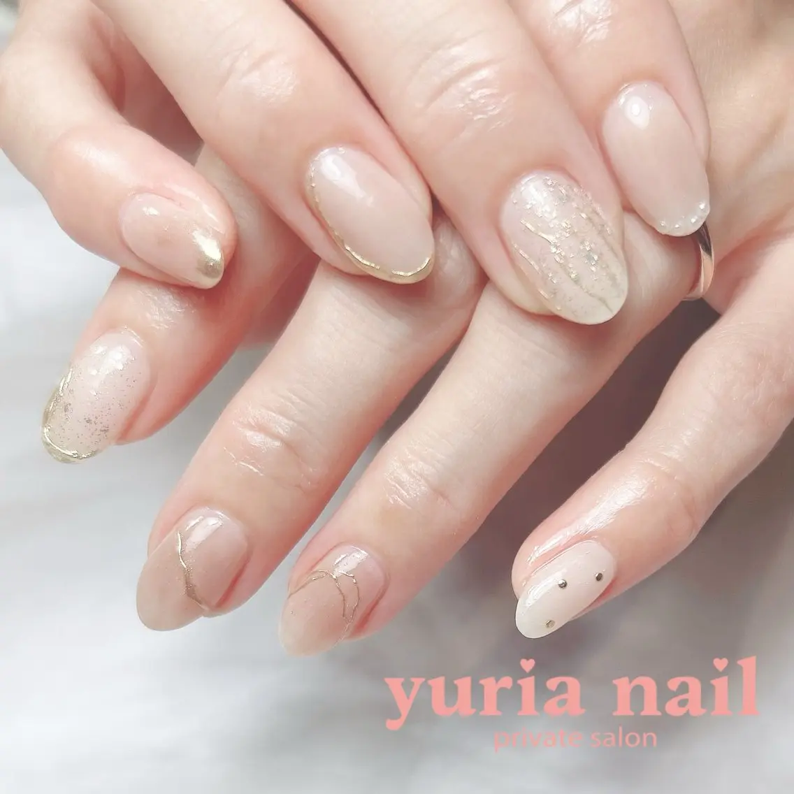 ネイル アートネイル ジェルネイル ニュアンスネイル 春ネイル ホワイト ハンドネイル 小林 ゆりあのネイルデザイン