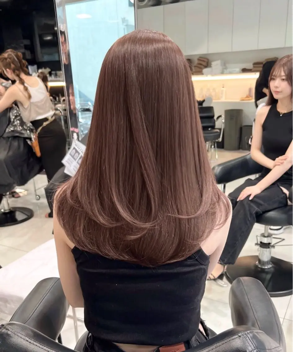 ロング クロギ リョウのヘアスタイル