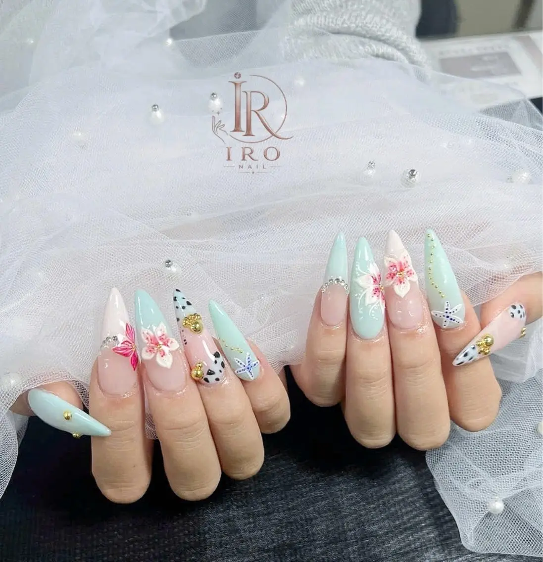 ネイル ハンドネイル IRO Nail Studioのネイルデザイン