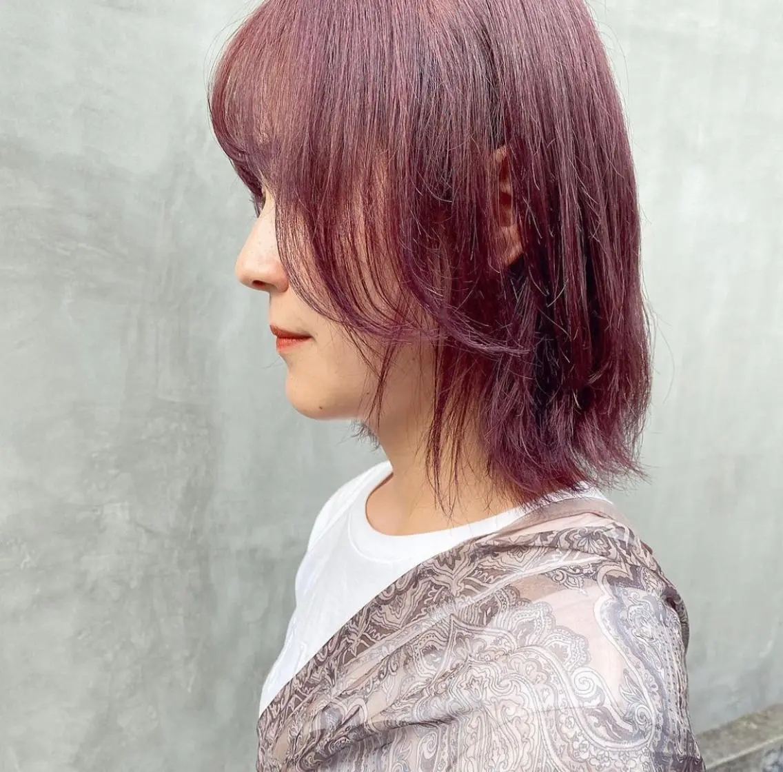 ミディアム カラー パーマ ヘアアレンジ メンズ キッズ ネイル マツエク・マツパ ベージュカラー ピンクカラー ピンクベージュ カラーマツエク ピンク インナーカラー/ KANAのヘアスタイル