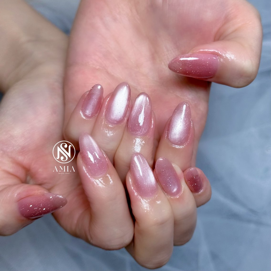 セミロング ハンドネイル フットネイル ハンドケア 🌟AMIA BEAUTY🌟のネイルデザイン
