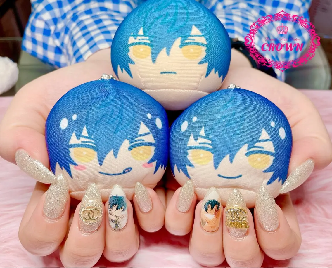 ネイル CROWN プライベートサロンのネイルデザイン