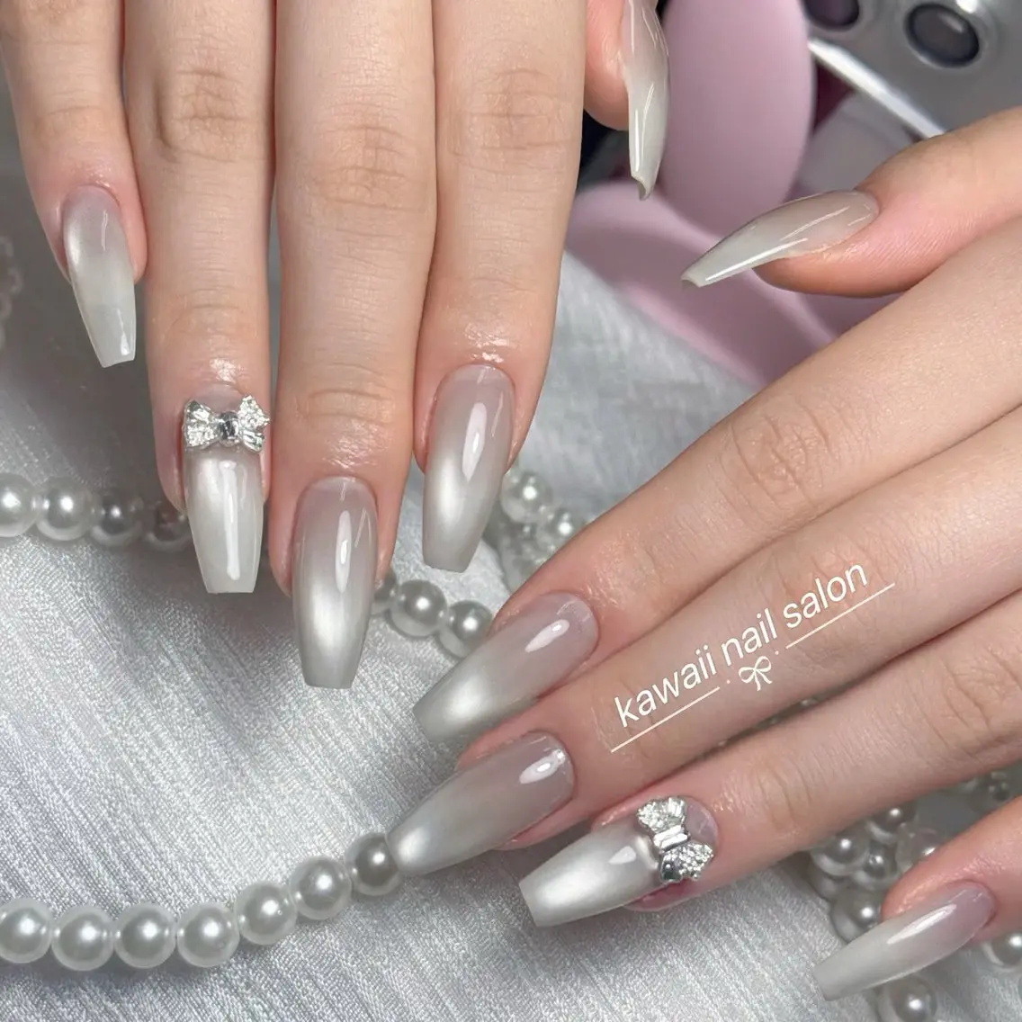 ネイル ドット フレンチネイル 韓国ネイル マグネットネイル オフィスネイル Kawaii Nail Salonのネイルデザイン
